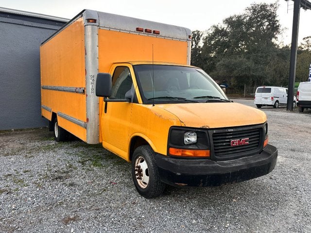 2009 GMC Savana Cutaway 3500