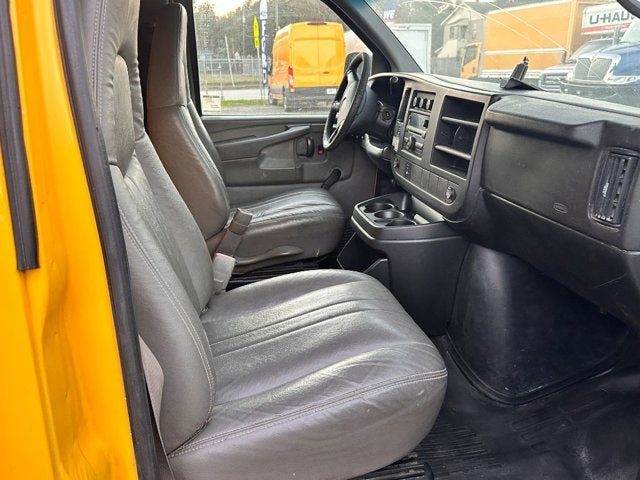 2009 GMC Savana Cutaway 3500