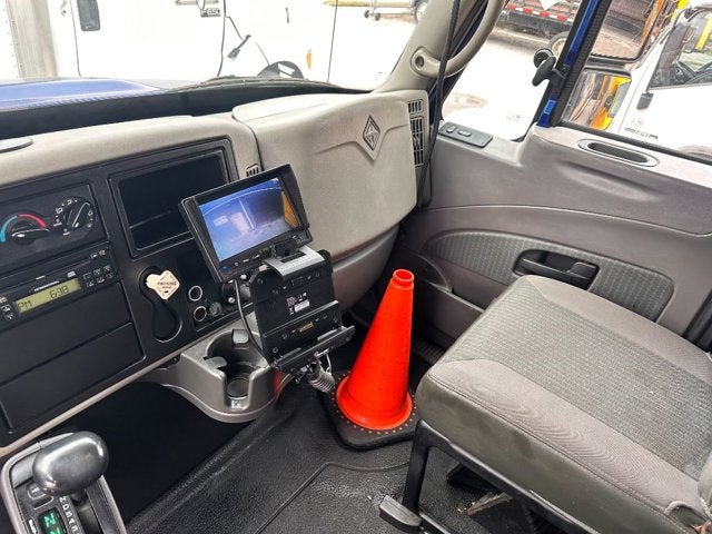 2008 International 4400 14ft. Box Truck