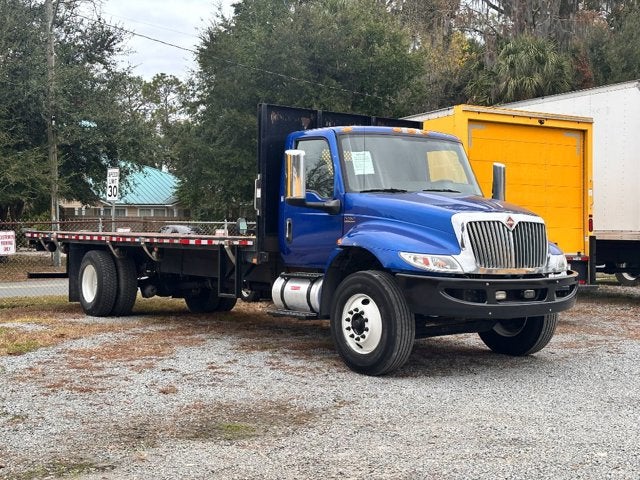 2019 International MV607 Flat Bed 26ft.