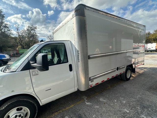 2021 GMC Savana Commercial Cutaway Savana 3500