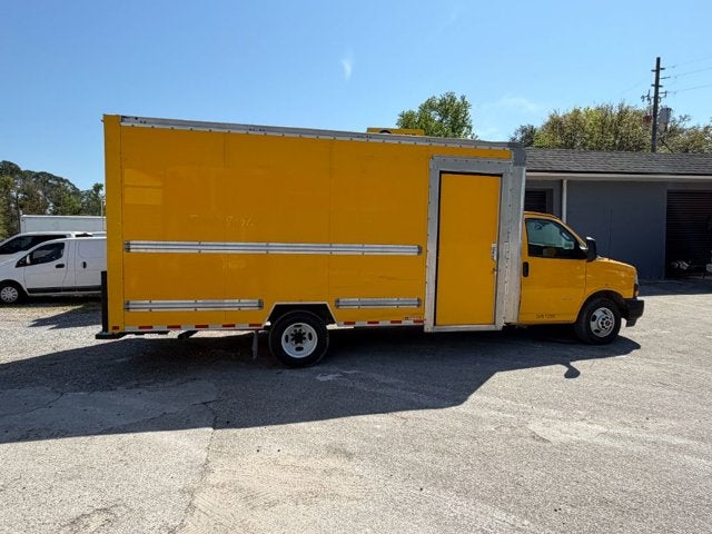 2023 GMC Savana Commercial Cutaway Savana 3500