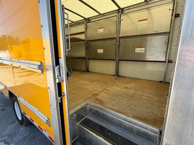 2023 GMC Savana Commercial Cutaway Savana 3500