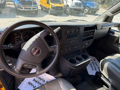 2023 GMC Savana Commercial Cutaway Savana 3500