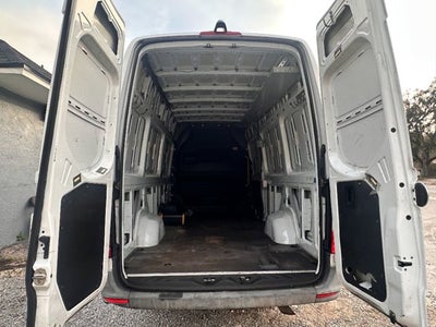 2019 Freightliner SPRINTER VAN Base